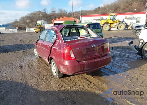 2011 Hyundai Accent Gls z USA, uszkodzony, nr VIN KMHCN4AC2BU555635